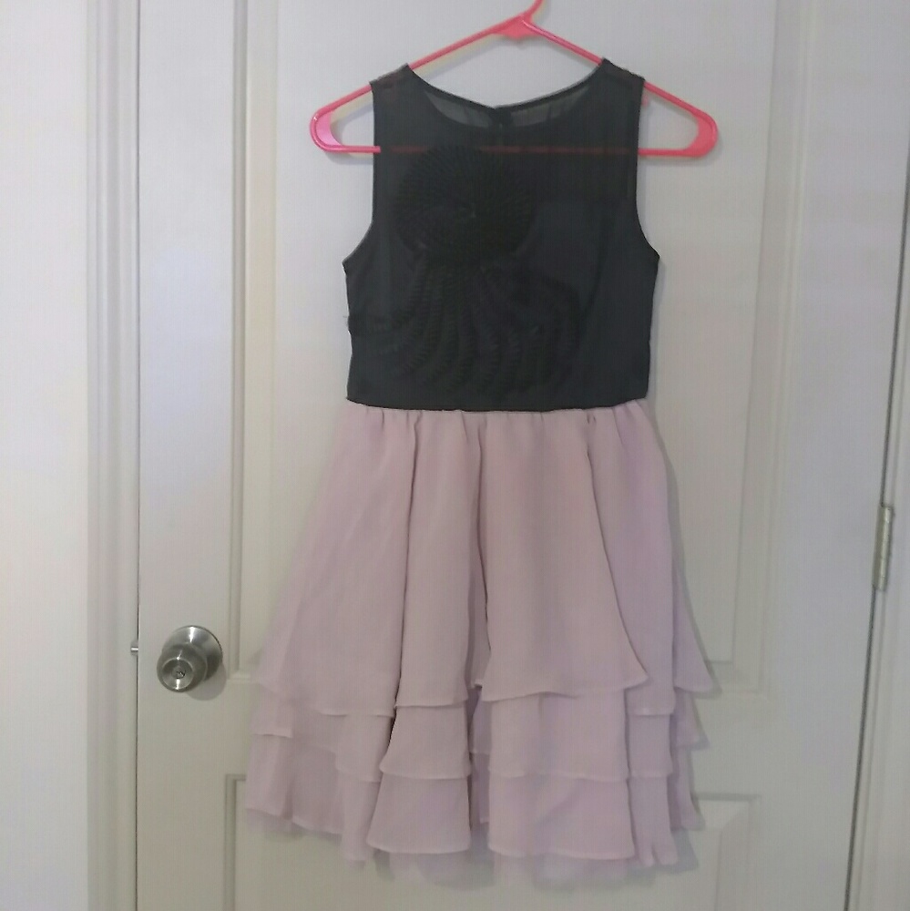 Gianni Bini Dress (Formal Party Cocktail, ruffles,